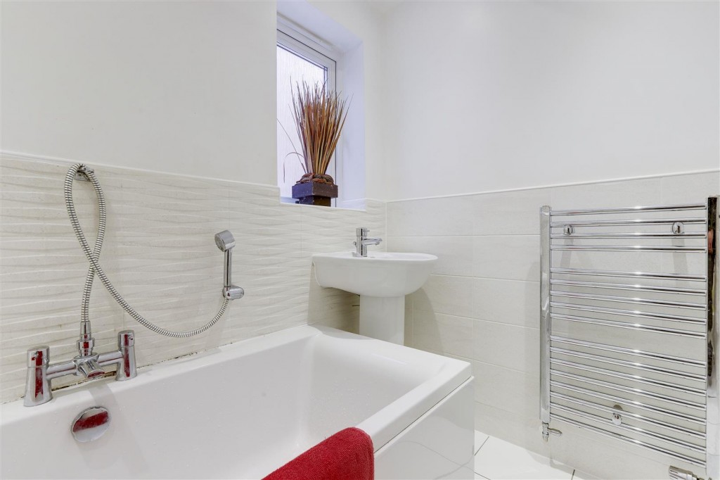 Dexters Grove, Hucknall, Nottinghamshire, NG15 6UW