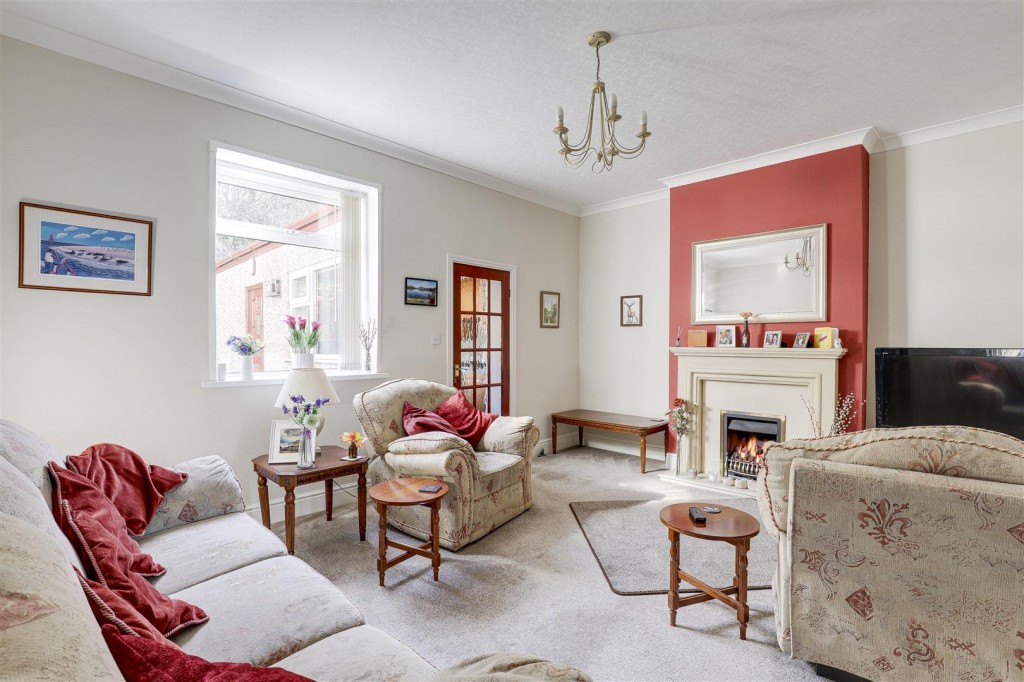 Moor Road, Bestwood Village, Nottinghamshire, NG6 8SZ