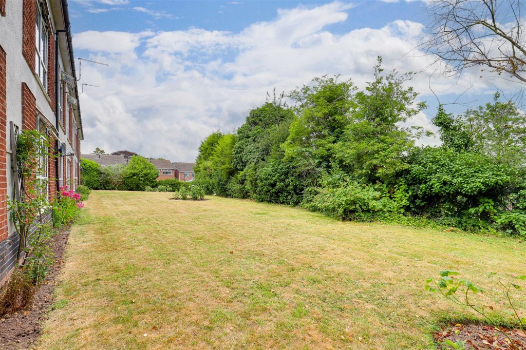 Priory Court, Friday Lane, Gedling, Nottinghamshire, NG4 3LJ