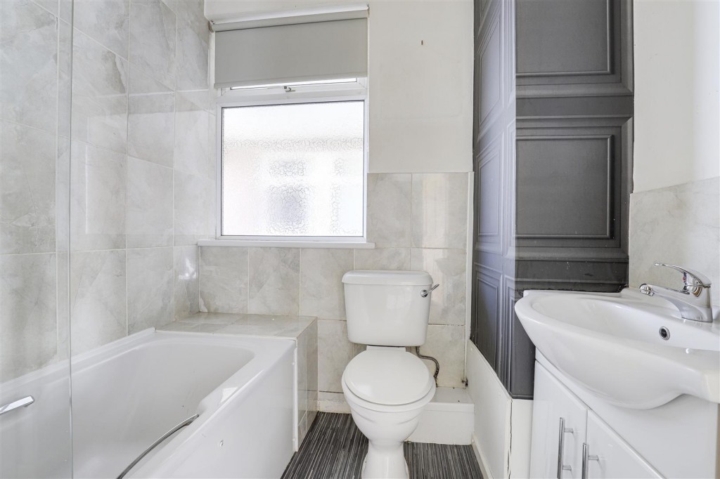 Priory Court, Friday Lane, Gedling, Nottinghamshire, NG4 3LJ