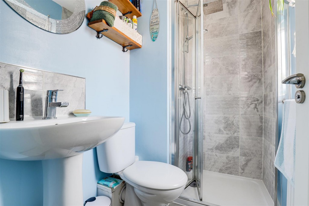 Bass Close, Linby, Nottinghamshire, NG15 8JW