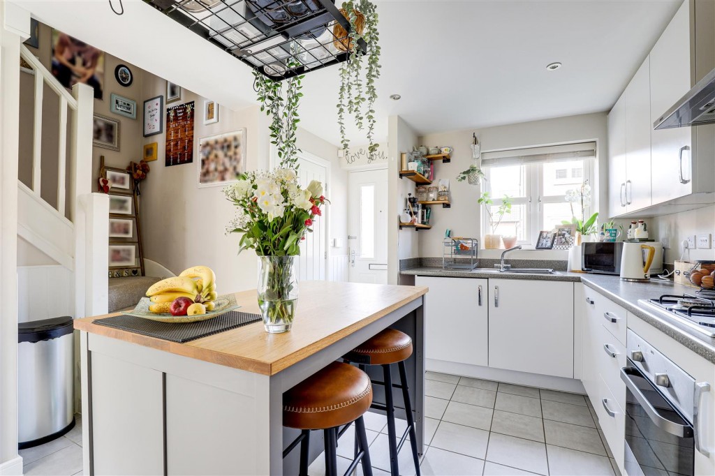 Bass Close, Linby, Nottinghamshire, NG15 8JW