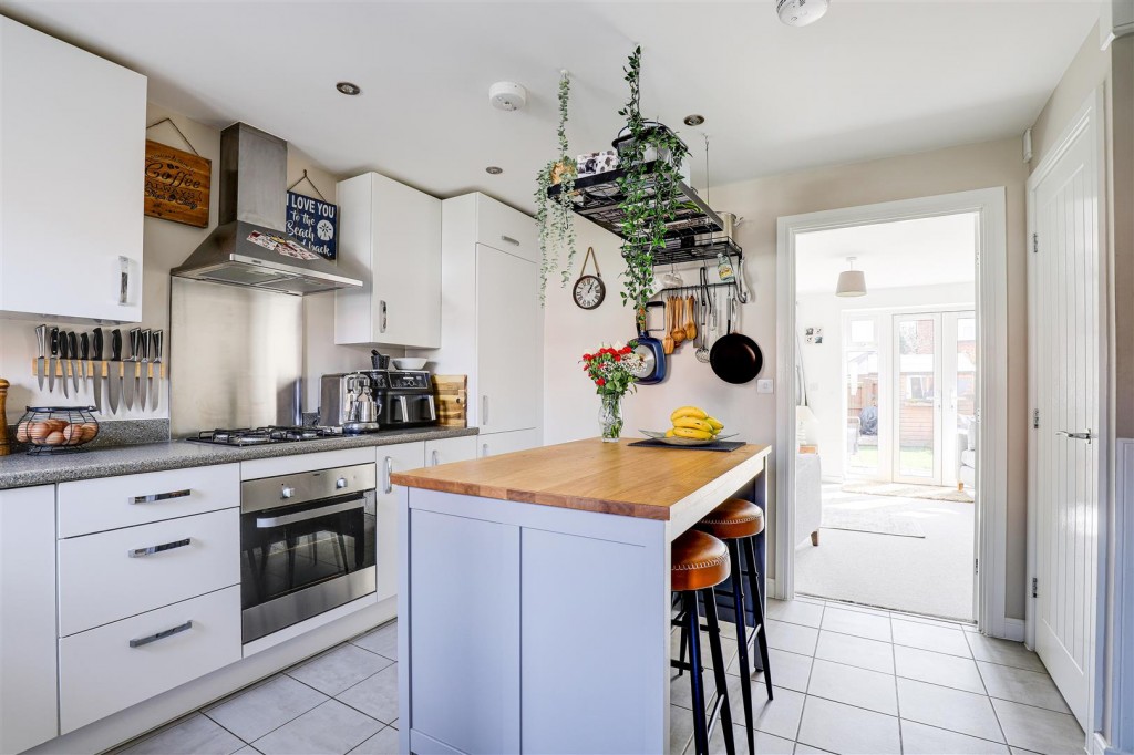Bass Close, Linby, Nottinghamshire, NG15 8JW