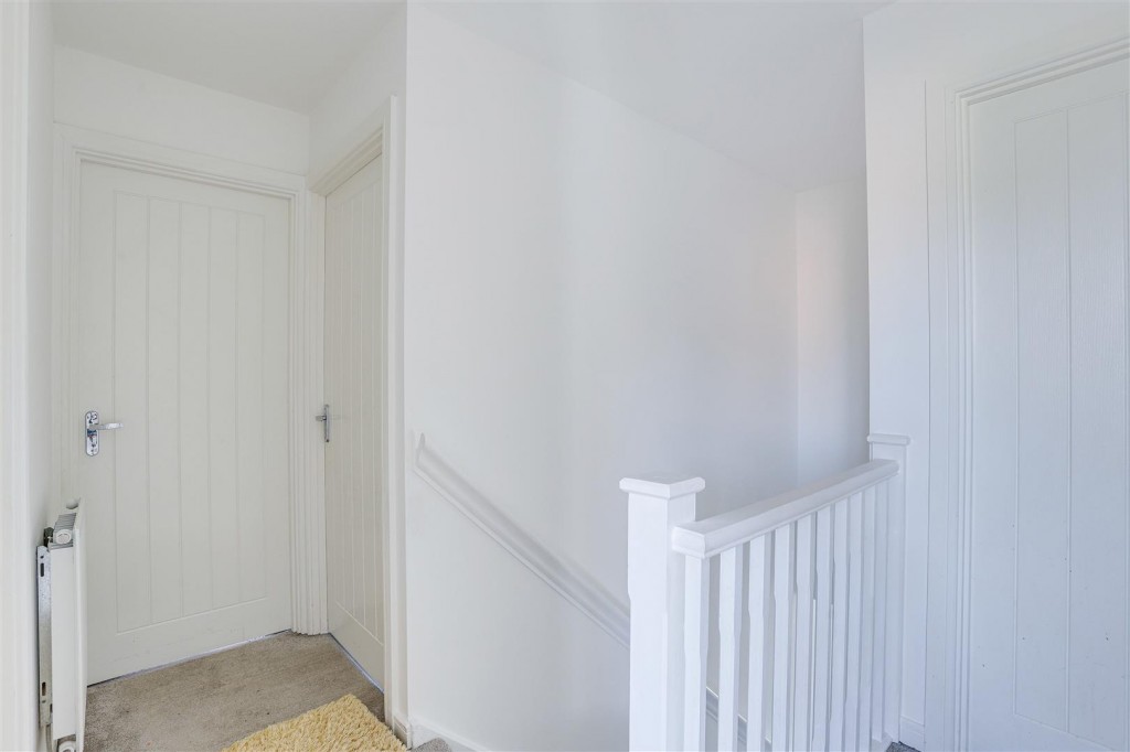 Summer Drive, West Bridgford, Nottinghamshire, NG2 7YJ