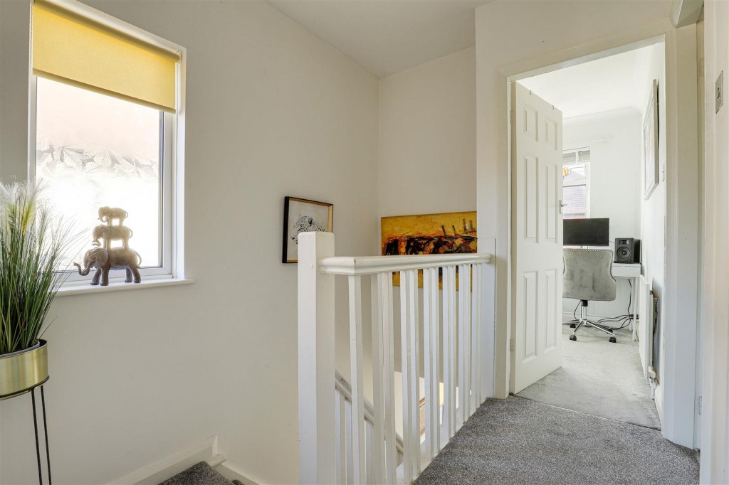 Thorneywood Road, Long Eaton, Derbyshire, NG10 2DY