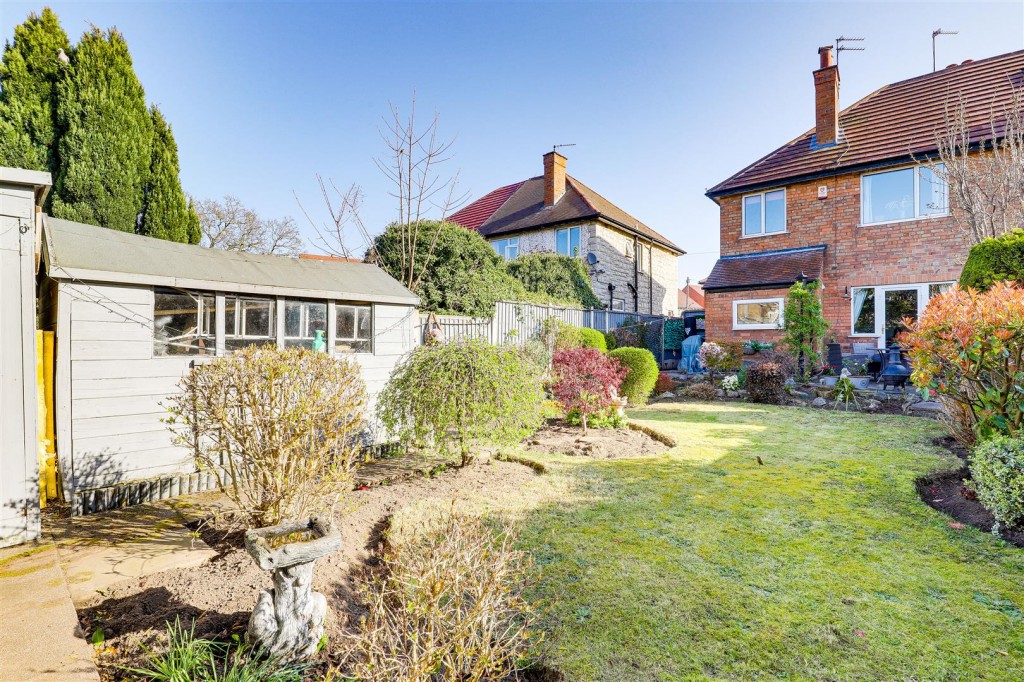 Thorneywood Road, Long Eaton, Derbyshire, NG10 2DY