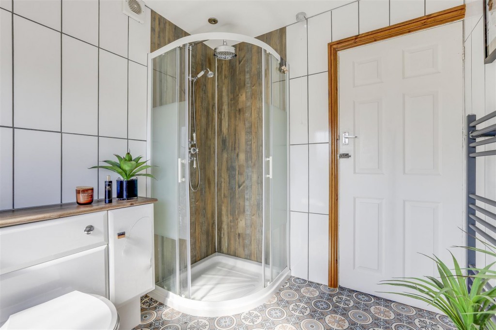 Thorneywood Road, Long Eaton, Derbyshire, NG10 2DY