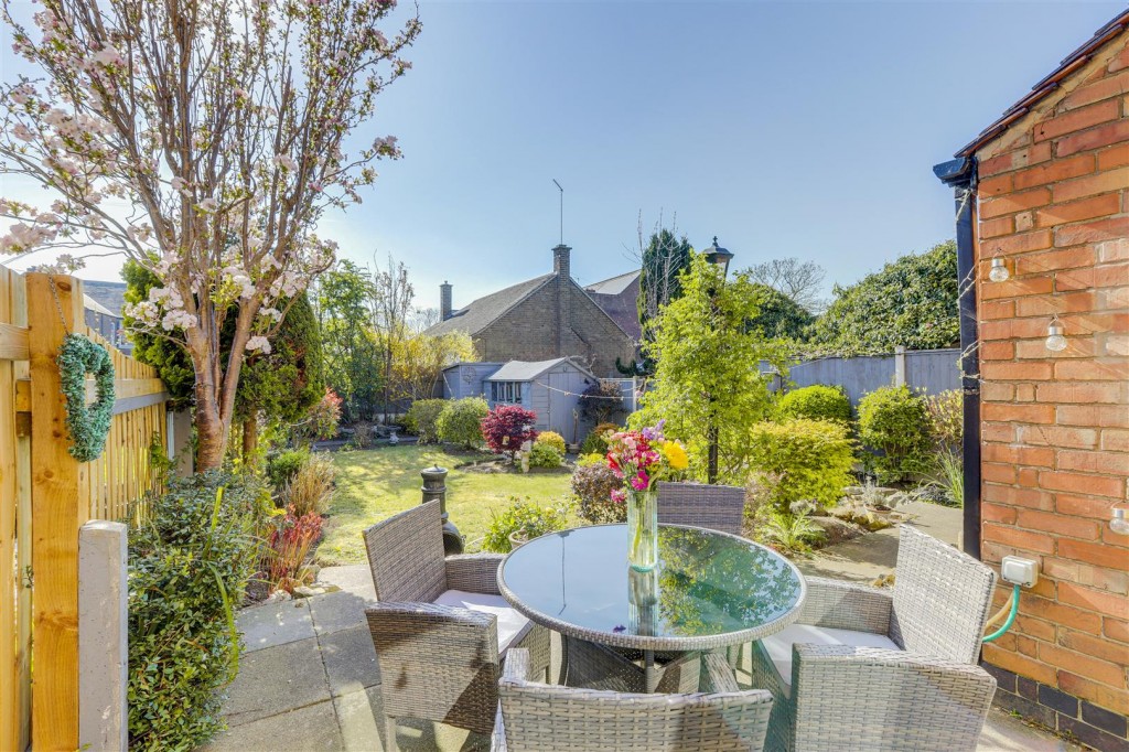 Thorneywood Road, Long Eaton, Derbyshire, NG10 2DY