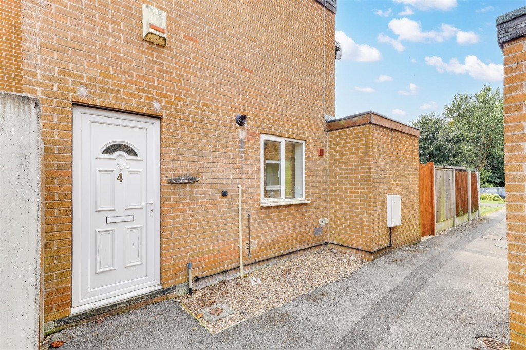 Wharfedale, Wollaton, Nottinghamshire, NG8 2TS