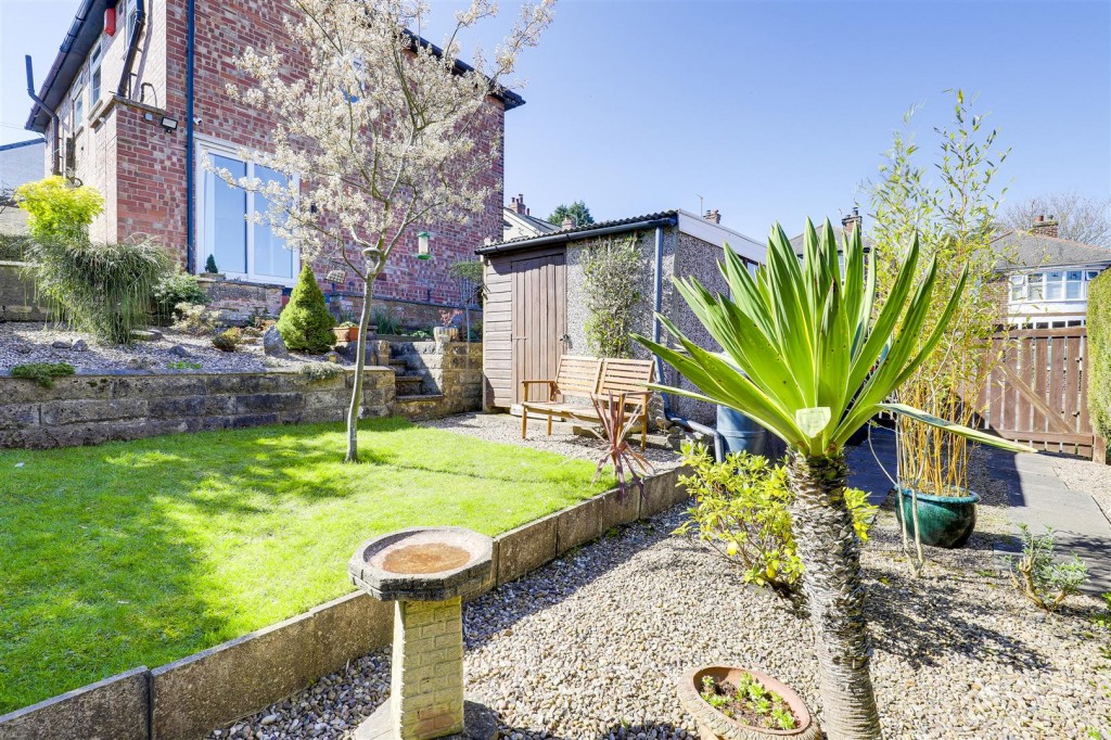 Moore Road, Mapperley, Nottinghamshire, NG3 6EF