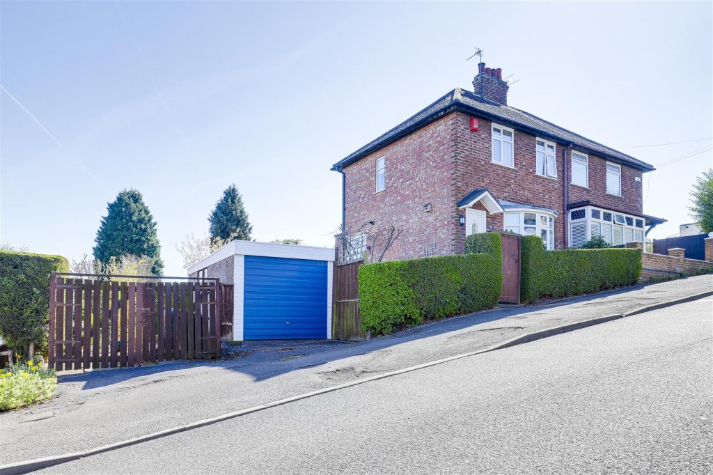 Moore Road, Mapperley, Nottinghamshire, NG3 6EF