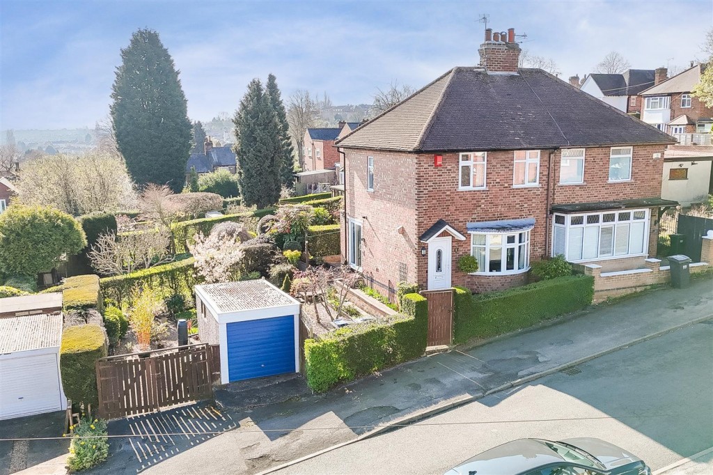 Moore Road, Mapperley, Nottinghamshire, NG3 6EF
