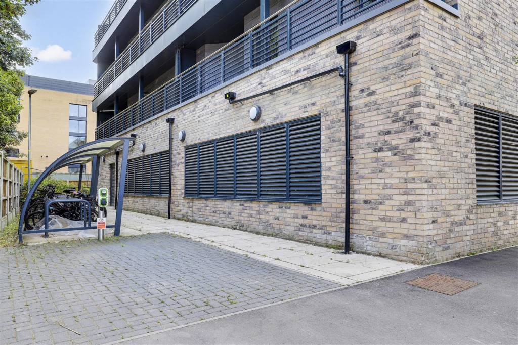 Waterside Way, Nottingham, Nottinghamshire, NG2 4RS