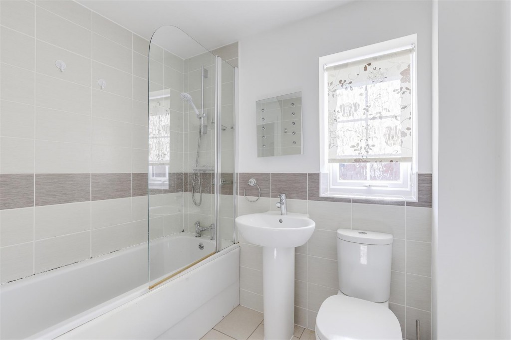Latin Grove, Hucknall, Nottinghamshire, NG15 8GP
