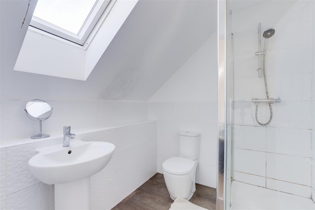 Latin Grove, Hucknall, Nottinghamshire, NG15 8GP