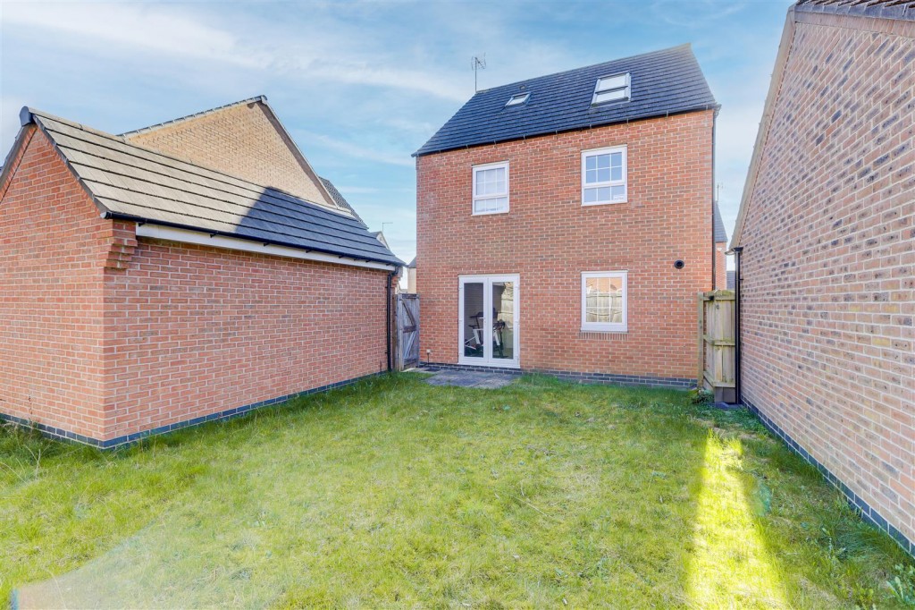 Latin Grove, Hucknall, Nottinghamshire, NG15 8GP