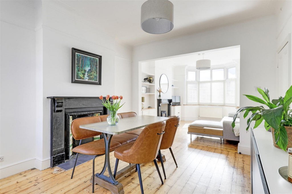 Owthorpe Grove, Sherwood, Nottinghamshire, NG5 2LX