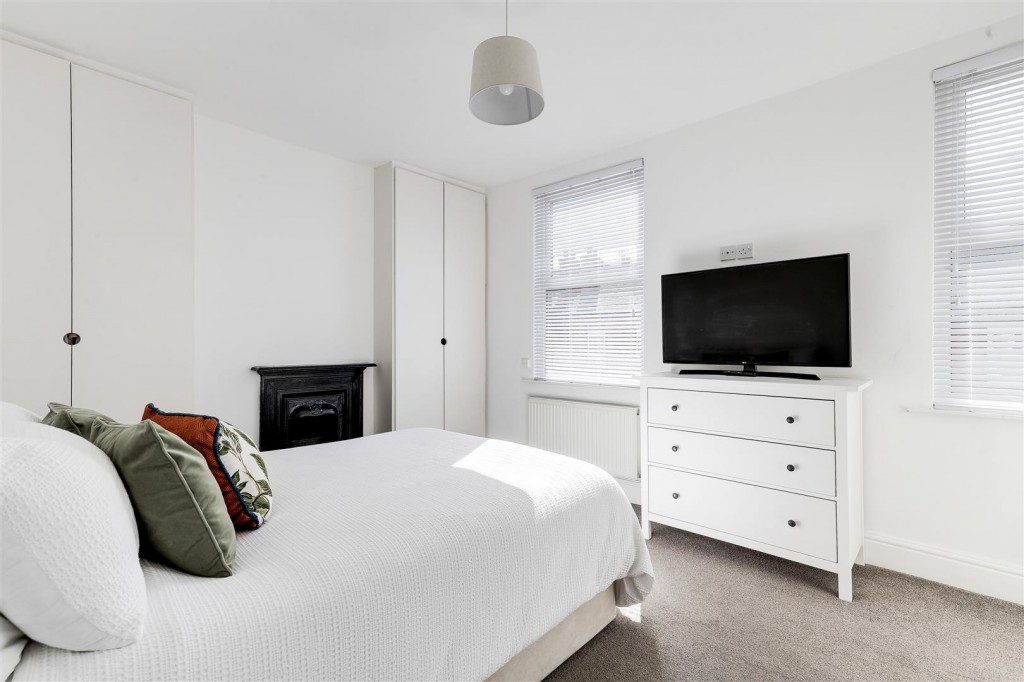 Owthorpe Grove, Sherwood, Nottinghamshire, NG5 2LX