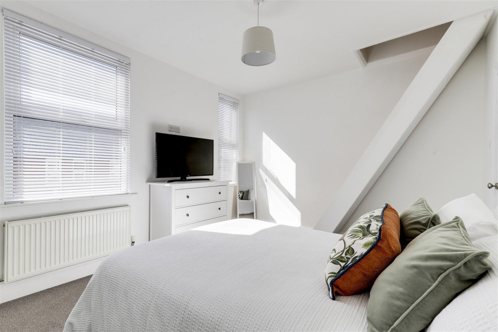 Owthorpe Grove, Sherwood, Nottinghamshire, NG5 2LX