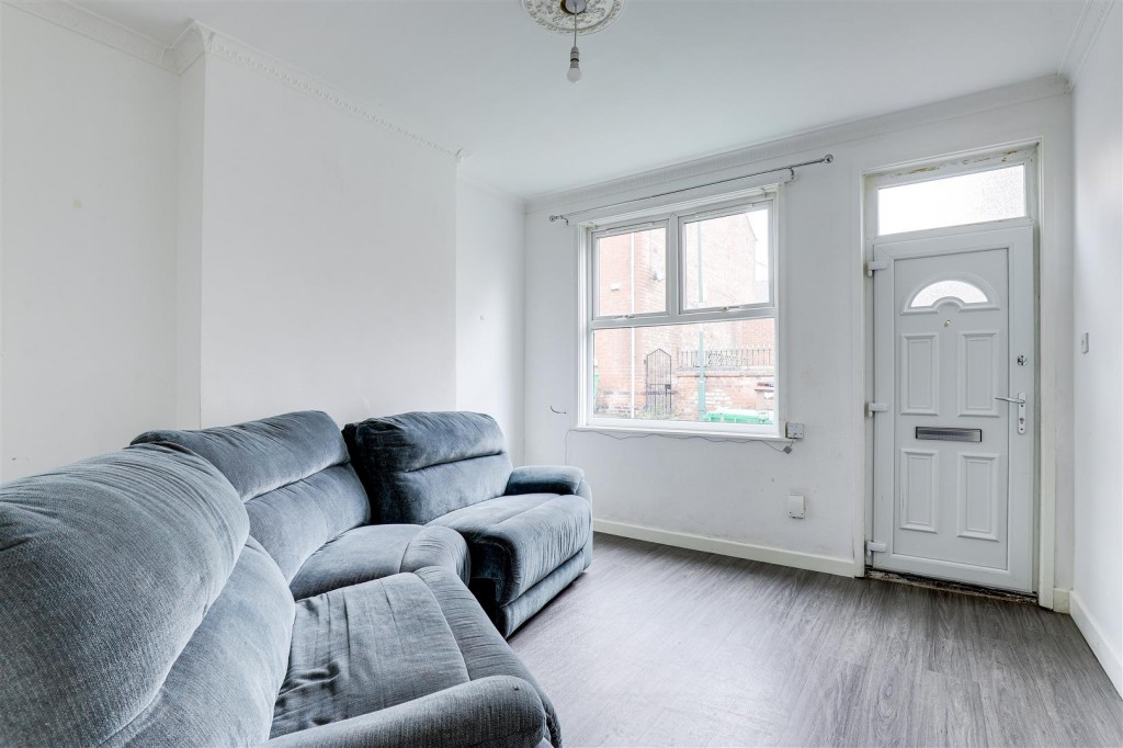 St. Pauls Terrace, Nottingham, Nottinghamshire, NG7 5ED
