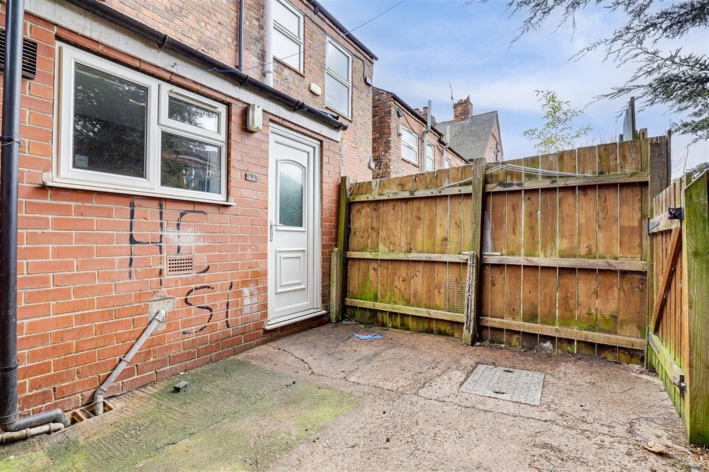 St. Pauls Terrace, Nottingham, Nottinghamshire, NG7 5ED