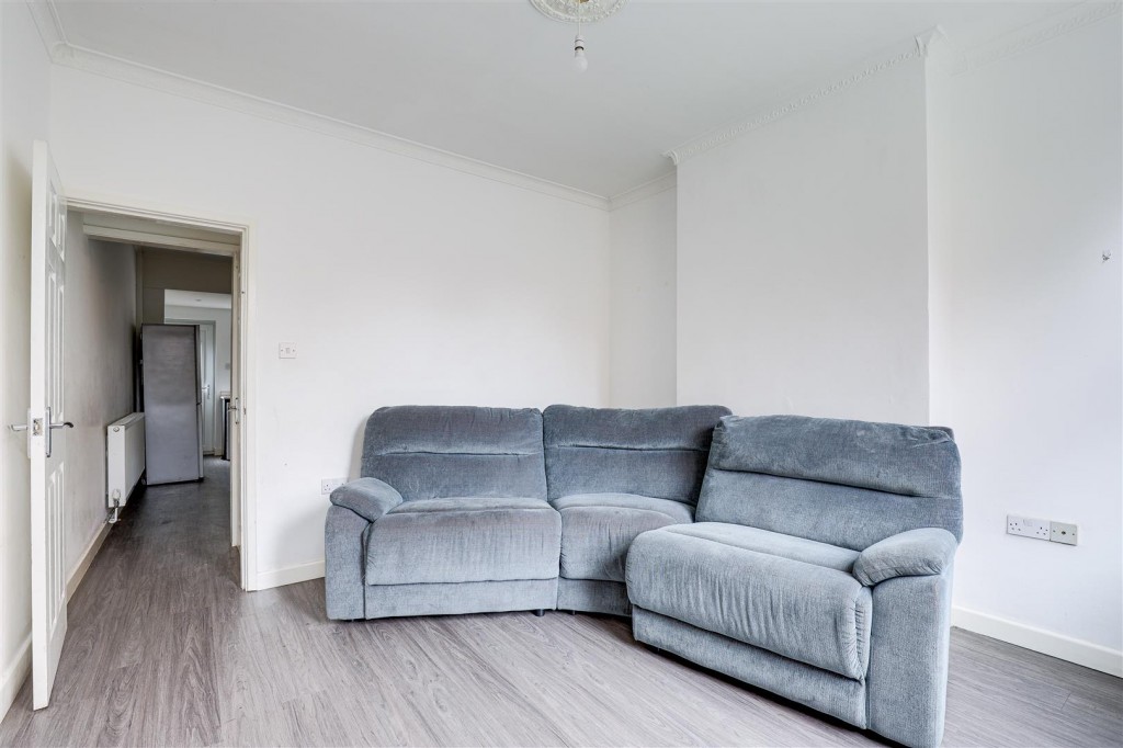 St. Pauls Terrace, Nottingham, Nottinghamshire, NG7 5ED