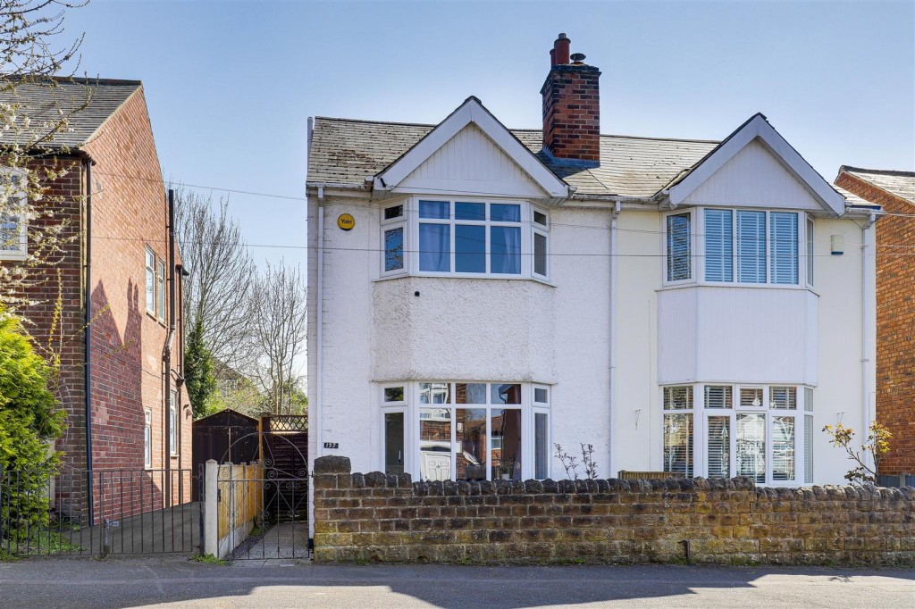 Piccadilly, Highbury Vale, Nottinghamshire, NG6 9FN
