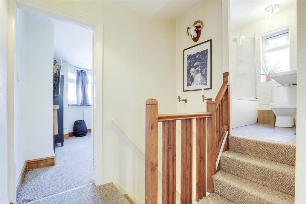 Piccadilly, Highbury Vale, Nottinghamshire, NG6 9FN