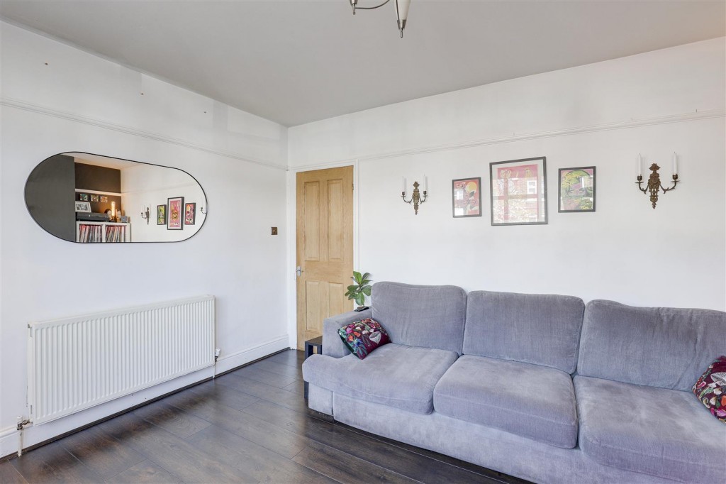 Piccadilly, Highbury Vale, Nottinghamshire, NG6 9FN