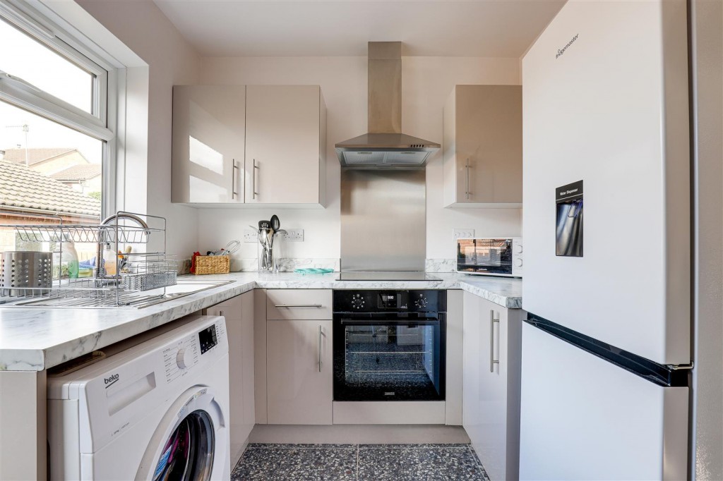 Hotspur Close, Basford, Nottinghamshire, NG6 0FW