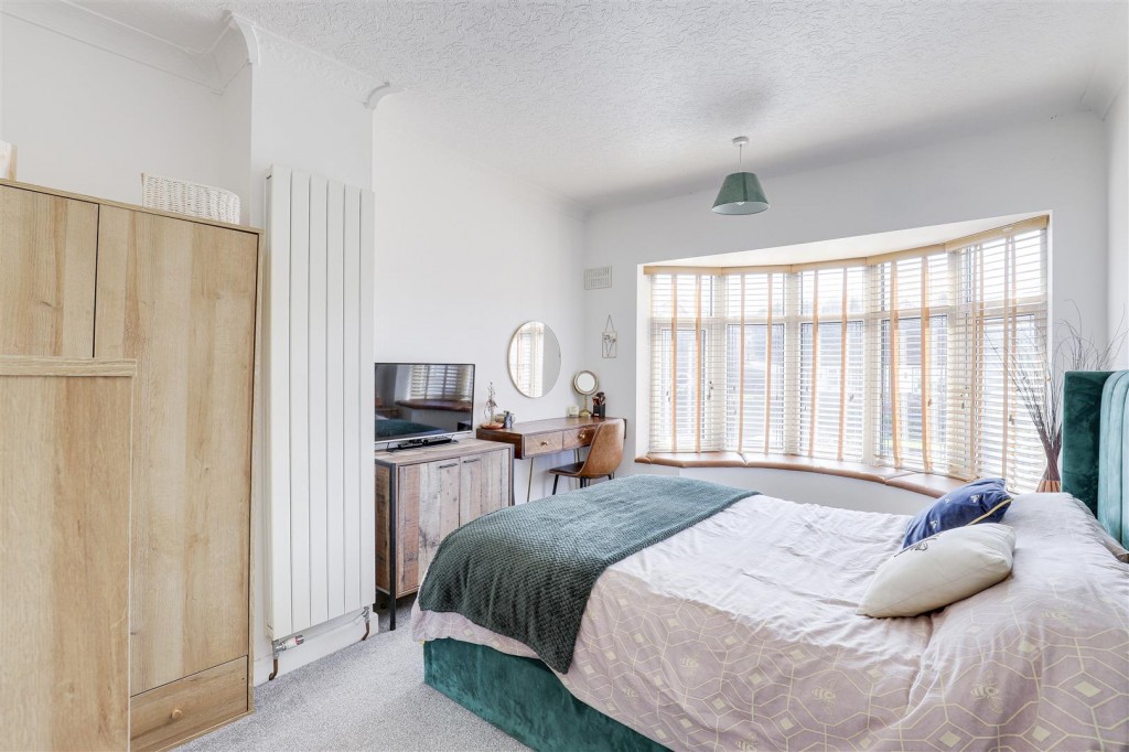 Foxhill Road, Carlton, Nottinghamshire, NG4 1QD