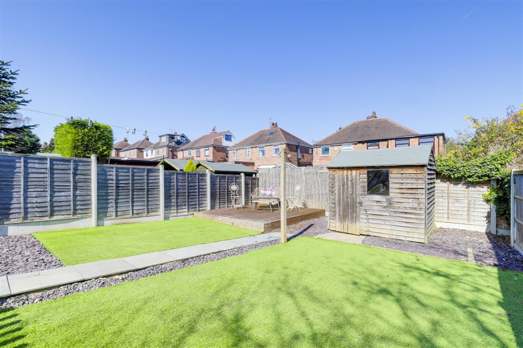 Foxhill Road, Carlton, Nottinghamshire, NG4 1QD