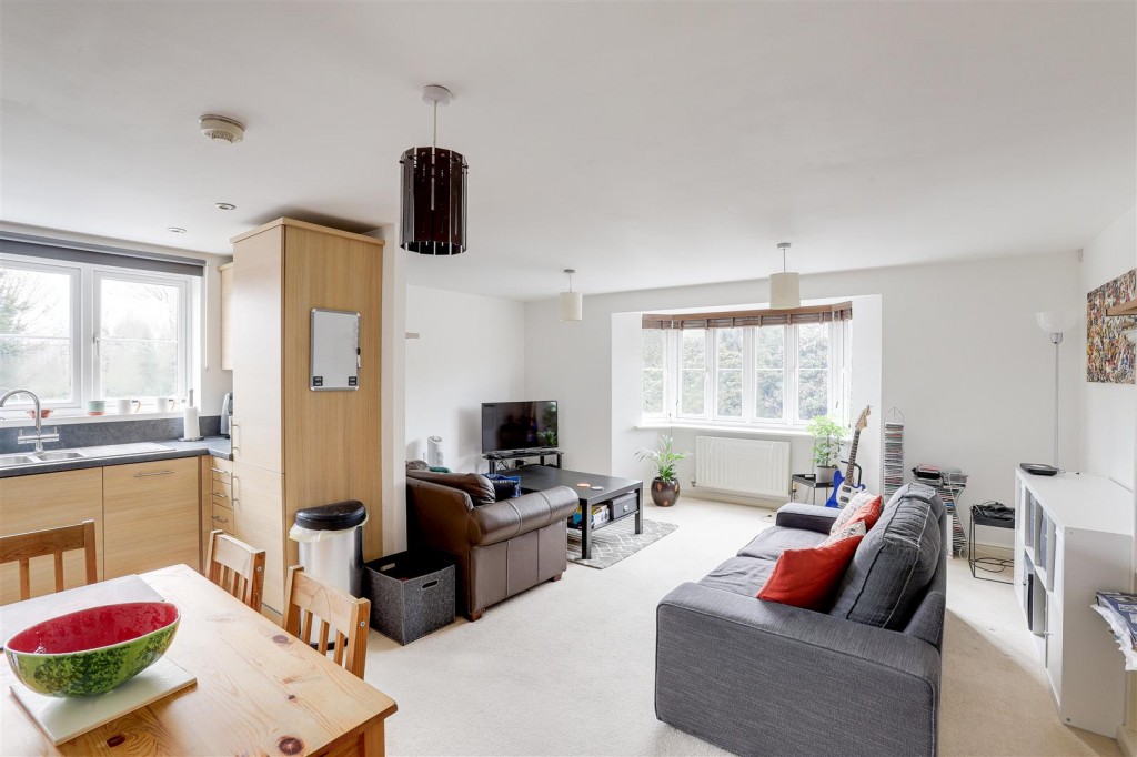 Radcliffe Road, West Bridgford, Nottinghamshire, NG2 5HG