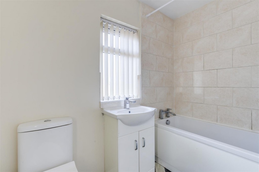 Ravensworth Road, Bulwell, Nottinghamshire, NG6 8FY