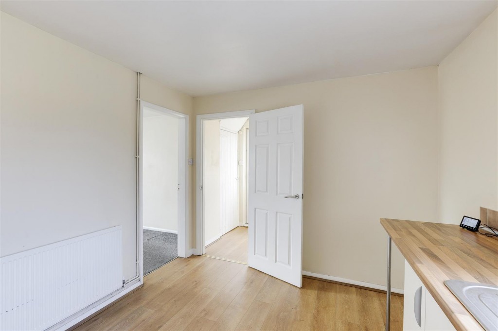 Ravensworth Road, Bulwell, Nottinghamshire, NG6 8FY