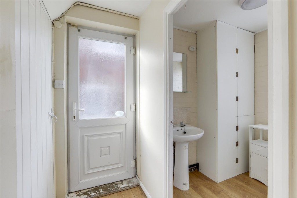 Ravensworth Road, Bulwell, Nottinghamshire, NG6 8FY