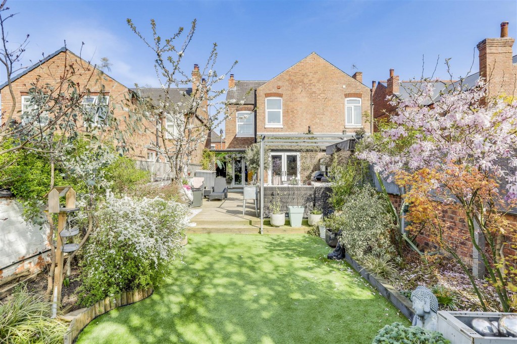 Breedon Street, Long Eaton, Nottinghamshire, NG10 4ES