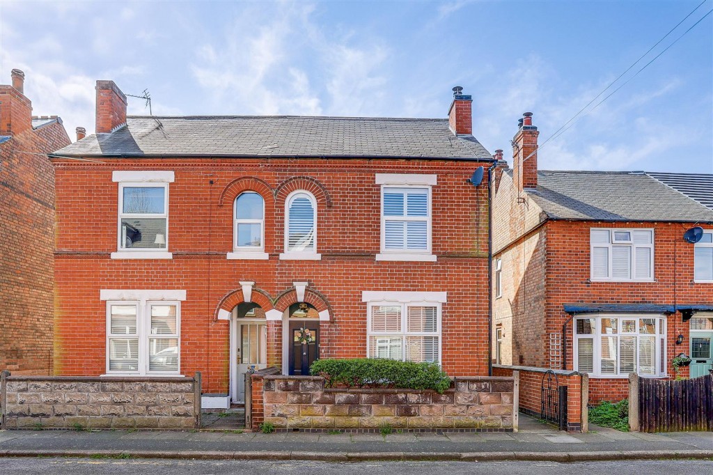 Breedon Street, Long Eaton, Nottinghamshire, NG10 4ES