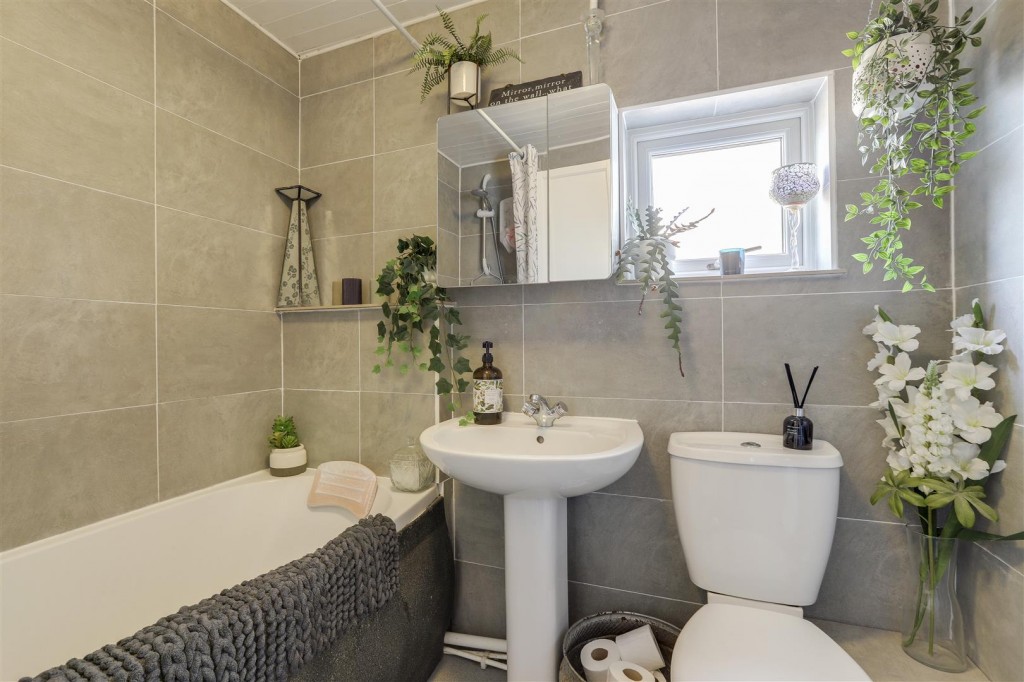 Breedon Street, Long Eaton, Nottinghamshire, NG10 4ES