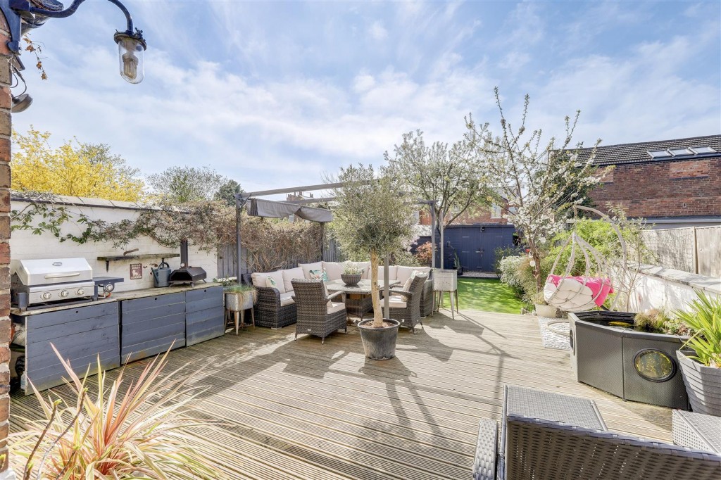 Breedon Street, Long Eaton, Nottinghamshire, NG10 4ES