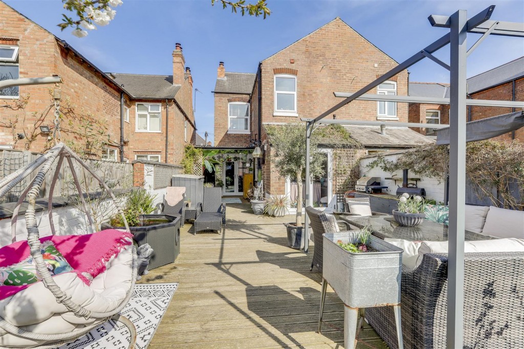 Breedon Street, Long Eaton, Nottinghamshire, NG10 4ES