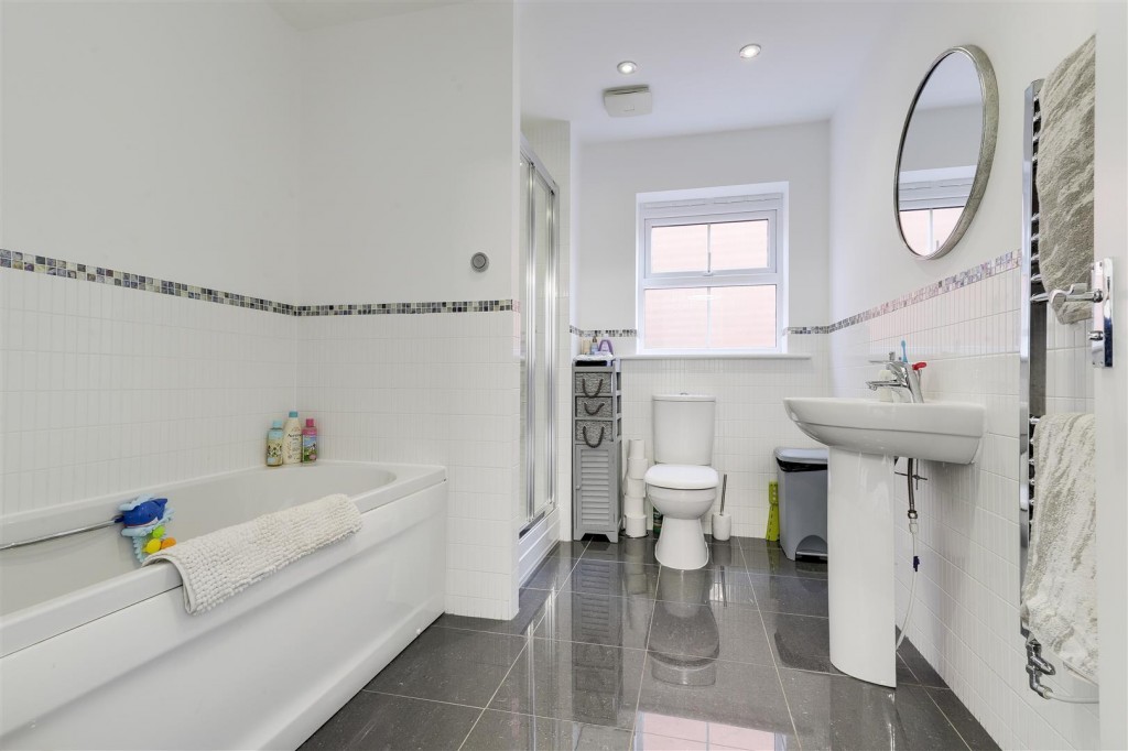Bradstone Drive, Mapperley, Nottinghamshire, NG3 5SY