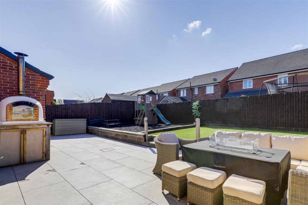 Bradstone Drive, Mapperley, Nottinghamshire, NG3 5SY