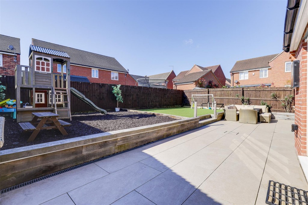 Bradstone Drive, Mapperley, Nottinghamshire, NG3 5SY