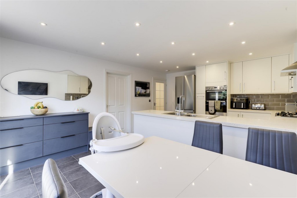 Bradstone Drive, Mapperley, Nottinghamshire, NG3 5SY