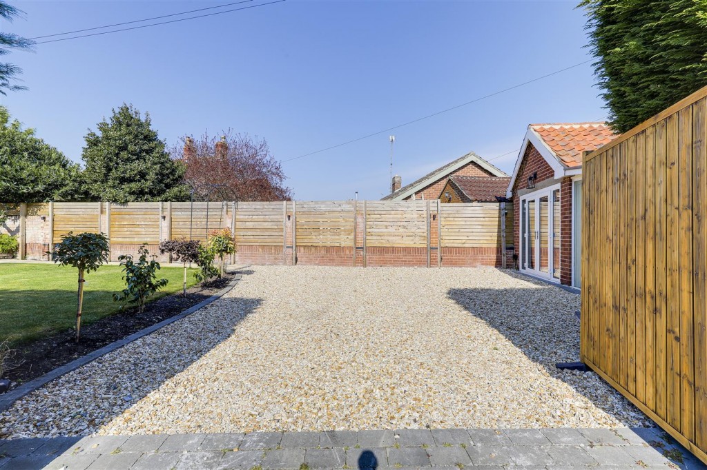 Davids Lane, Gunthorpe, Nottinghamshire, NG14 7EW