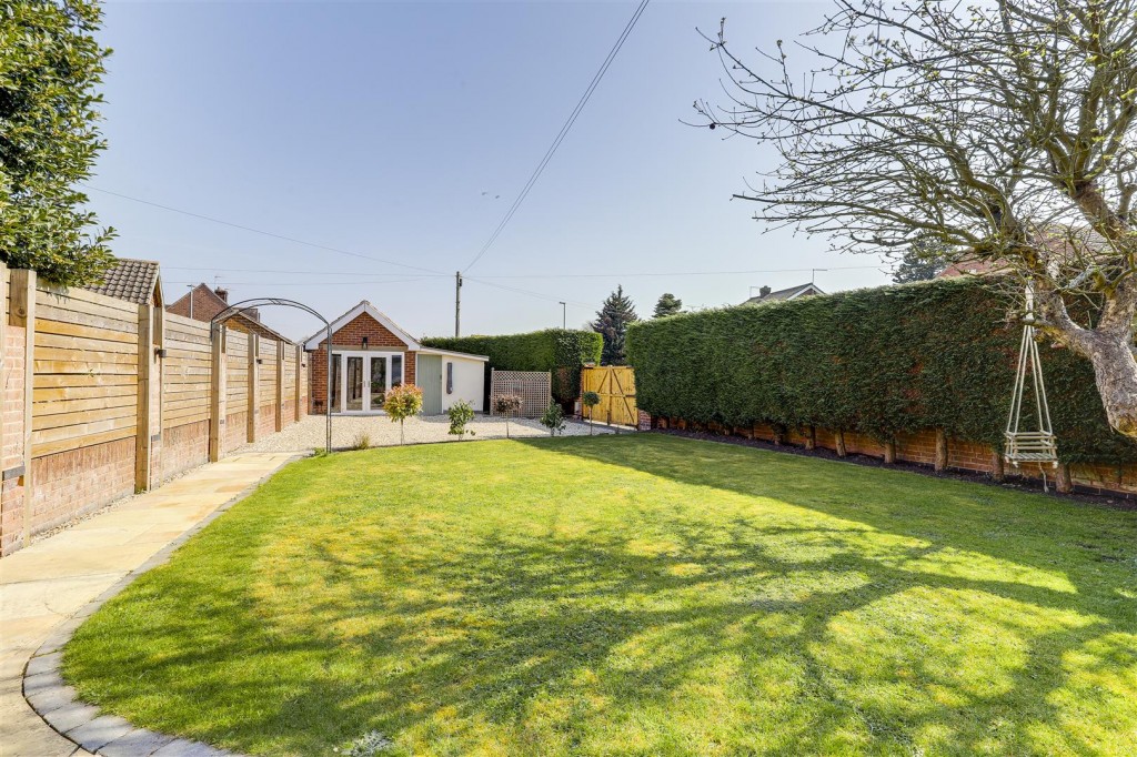 Davids Lane, Gunthorpe, Nottinghamshire, NG14 7EW