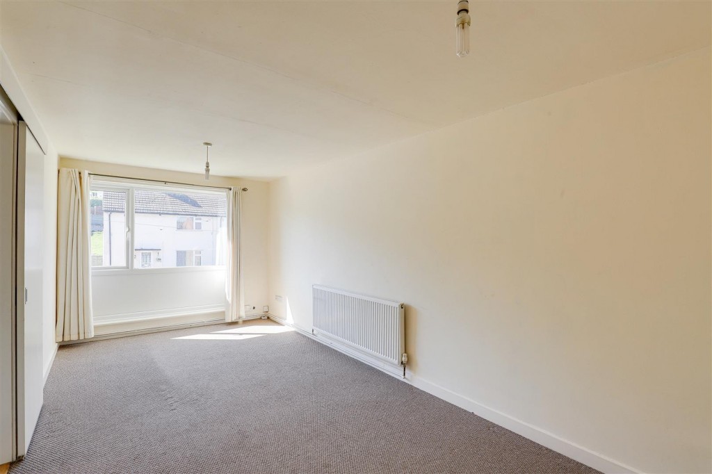 Queens Avenue, Gedling, Nottinghamshire, NG4 4EJ