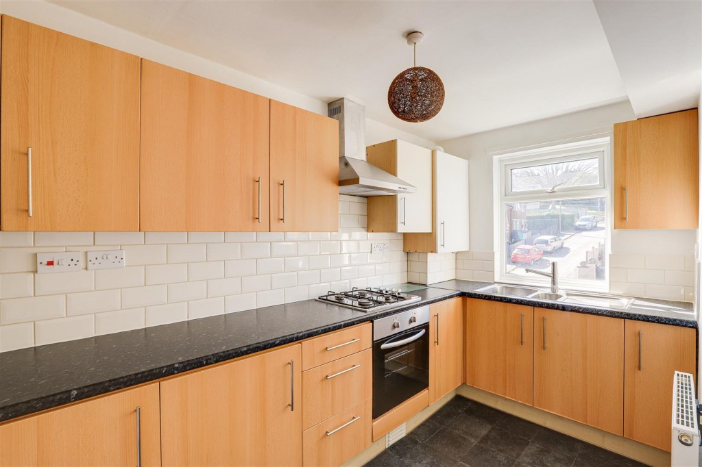 Queens Avenue, Gedling, Nottinghamshire, NG4 4EJ