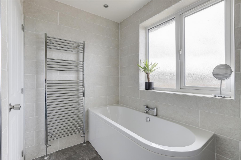 Shaftesbury Avenue, Sandiacre, Nottinghamshire, NG1